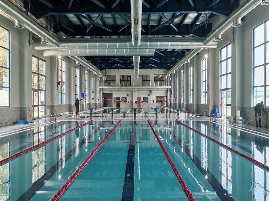 Uludağ Üniversitesi spor kompleksi kapalı yüzme havuzu